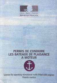 French boating license for motorized recreational crafts with anchor icon.